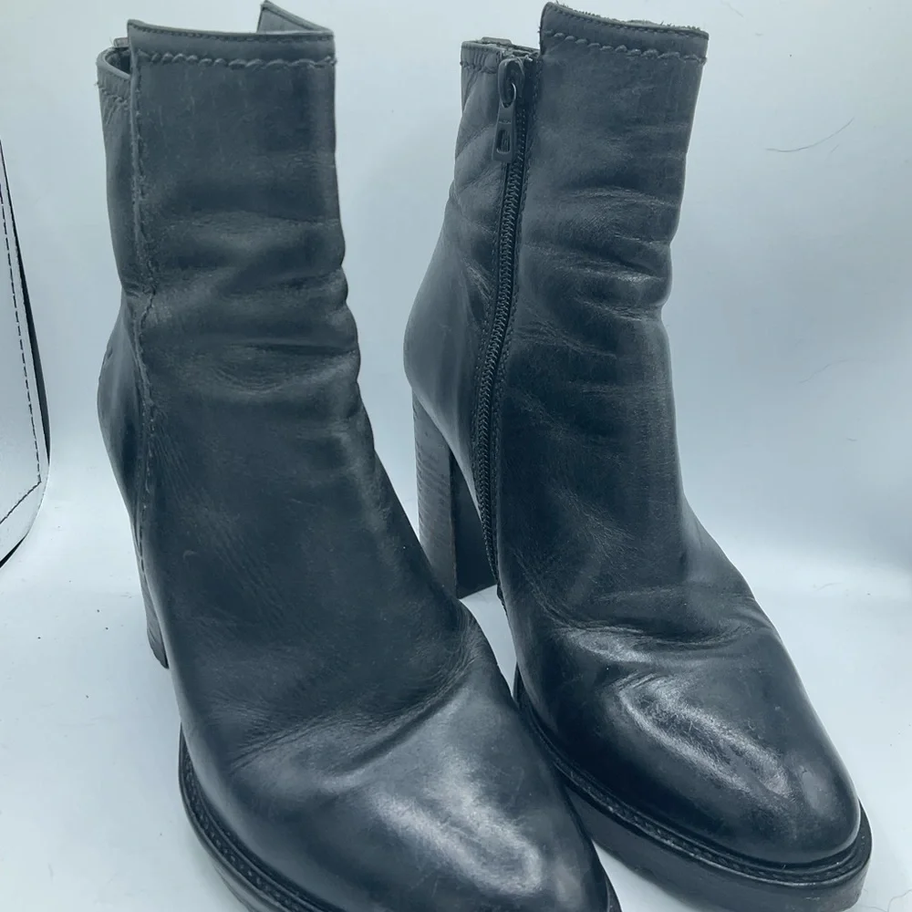 “RUDSAK” “TOTEM” Black Leather Zippered Ankle Boots. - Picture 8 of 16